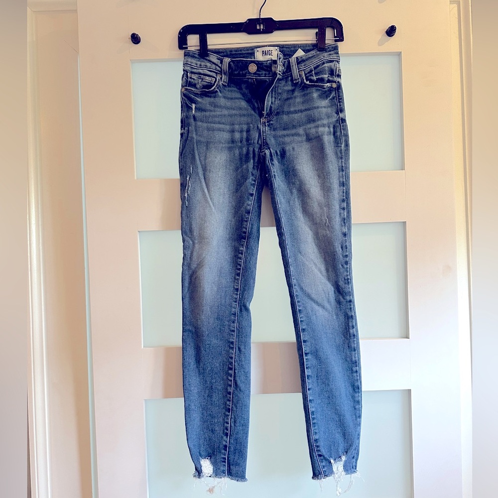 EUC Paige medium wash jeans